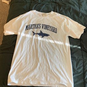 Martha’s Vineyard white/navy t shirt size m